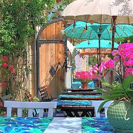 Rue D'azur Szálloda 3*